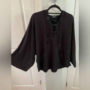 Simply Vera wang lace up flowy black hoodie